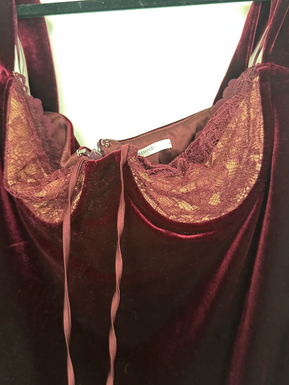 House of CB Ivy Black Cherry Velvet Dress - Picture 6 of 7